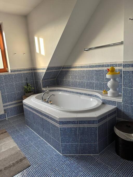 Freundliche Wohnung Naehe Weinstrasse Fuer 5 Personen Wagna ภายนอก รูปภาพ